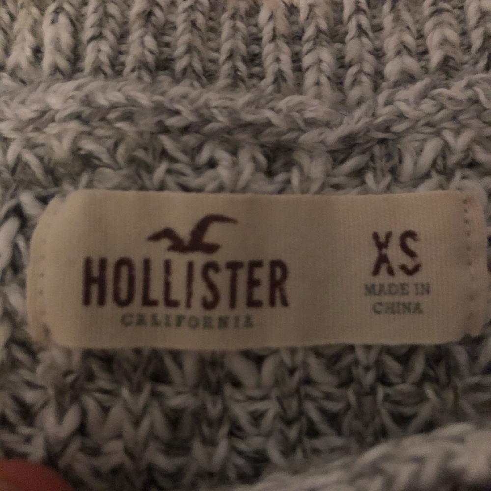 Hollister sweater